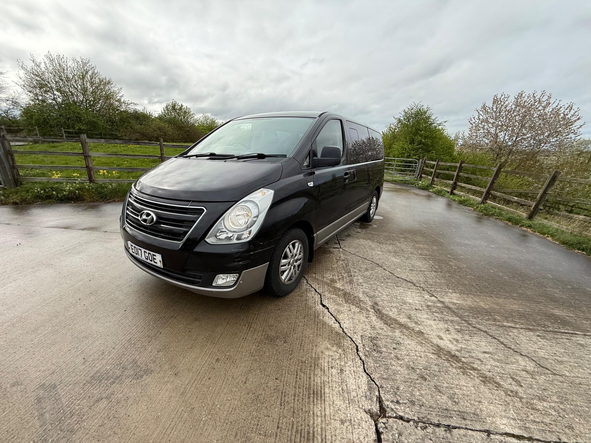 Hyundai i800 2.5 CRDi SE Auto Euro 6 5dr — photo 61 of 100